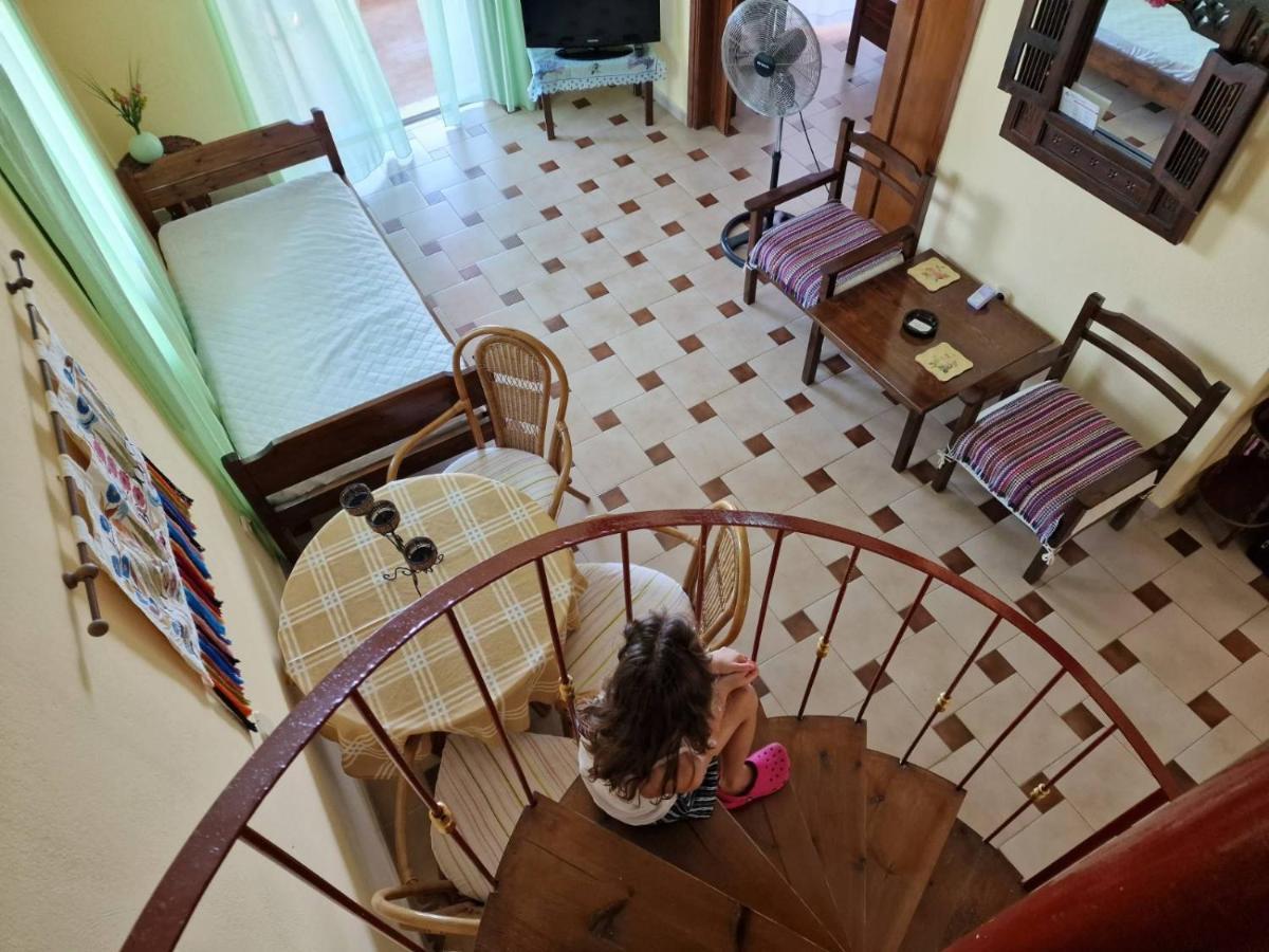 Atisis Apartments Μπενίτσες Εξωτερικό φωτογραφία