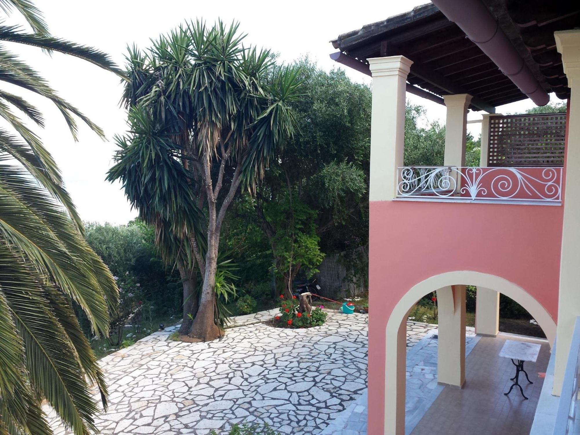 Atisis Apartments Μπενίτσες Εξωτερικό φωτογραφία