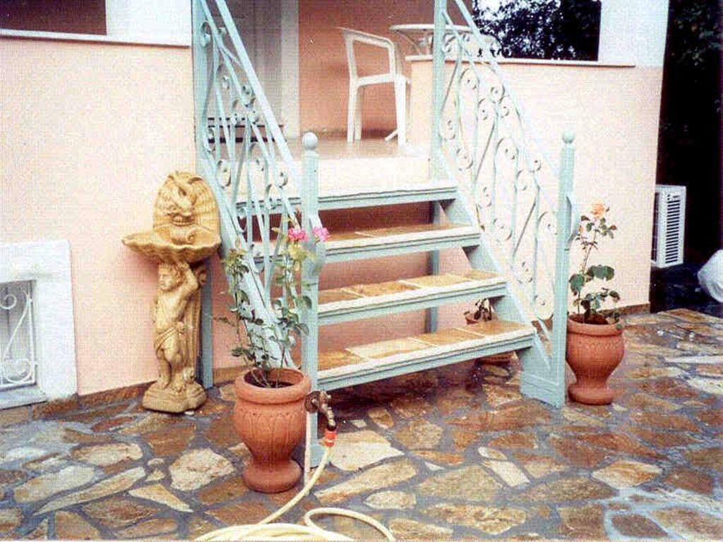 Atisis Apartments Μπενίτσες Εξωτερικό φωτογραφία