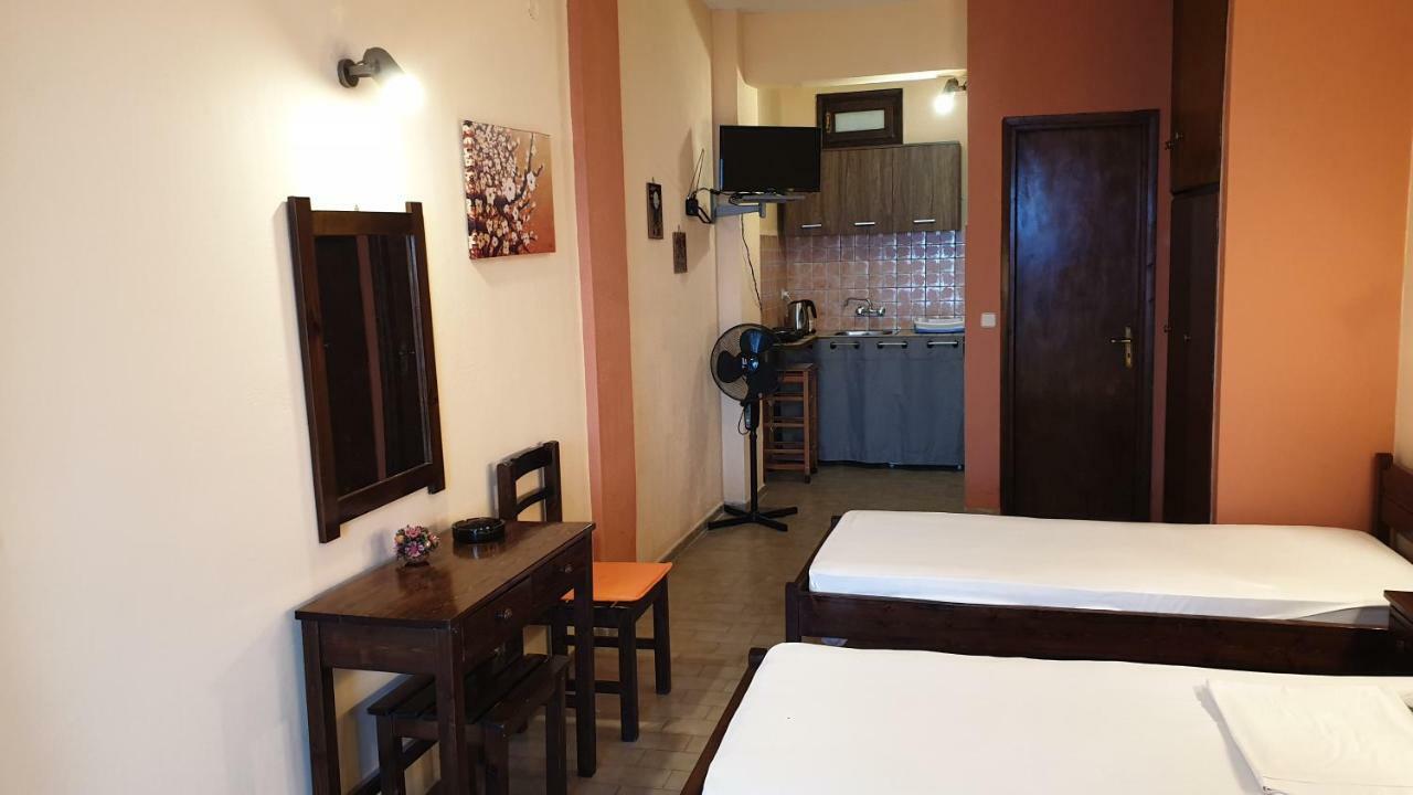 Atisis Apartments Μπενίτσες Εξωτερικό φωτογραφία