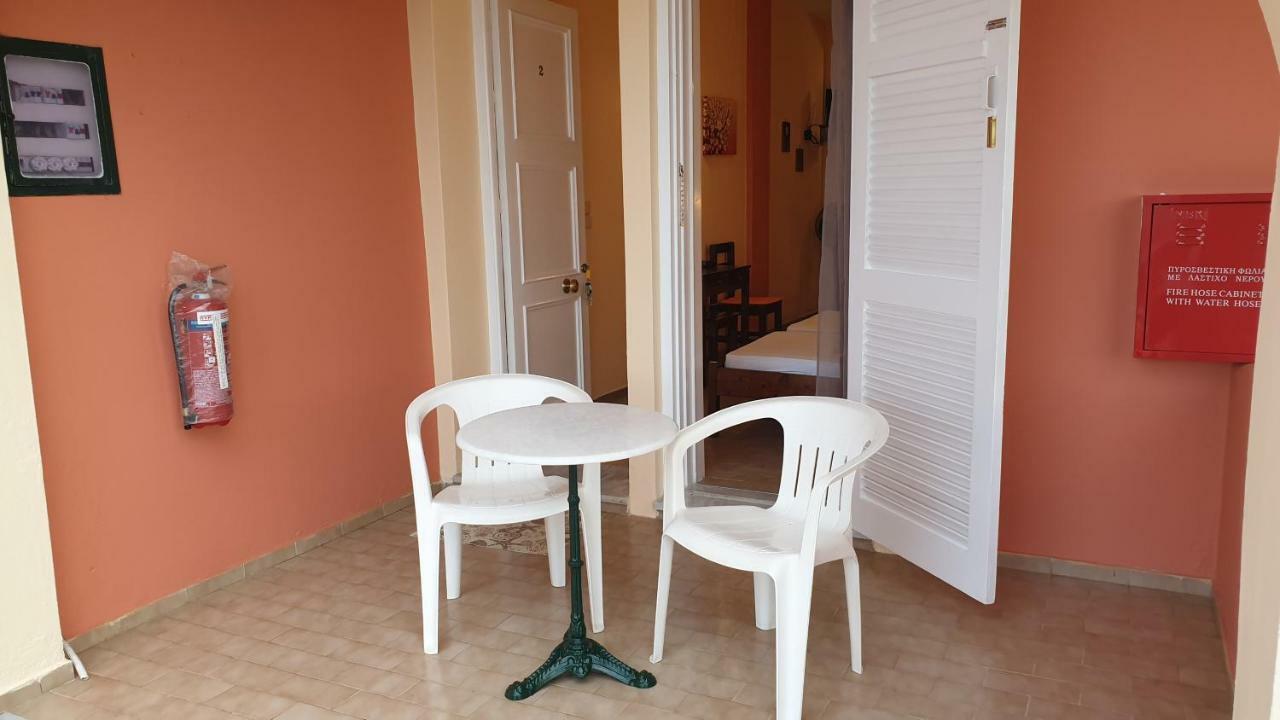 Atisis Apartments Μπενίτσες Εξωτερικό φωτογραφία